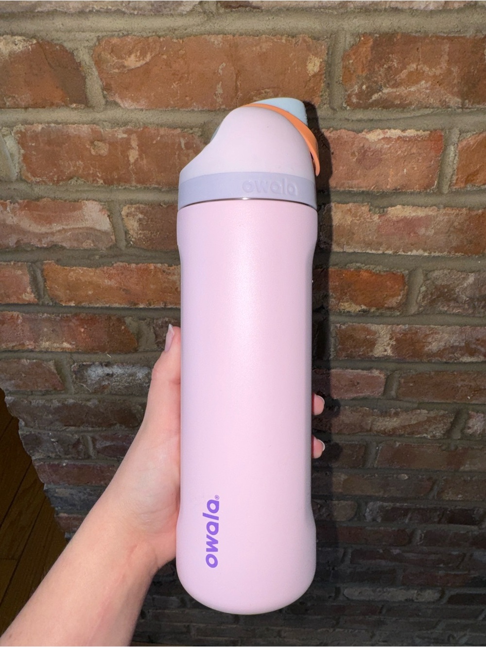 Owala FreeSip 24oz Water Bottle - Picture 2 of 3